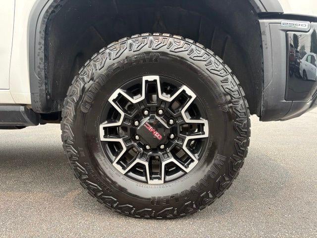 2025 GMC Sierra 2500 HD AT4X
