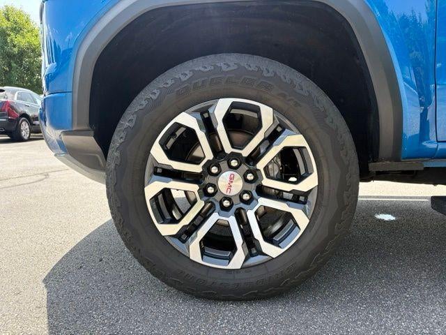 2023 GMC Canyon 4WD AT4
