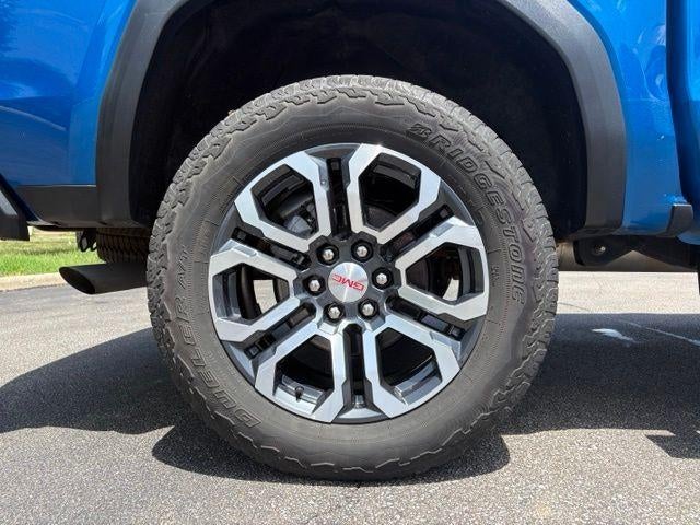 2023 GMC Canyon 4WD AT4