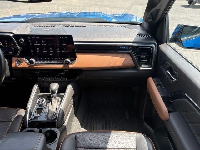 2023 GMC Canyon 4WD AT4