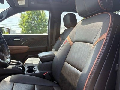 2023 GMC Canyon 4WD AT4