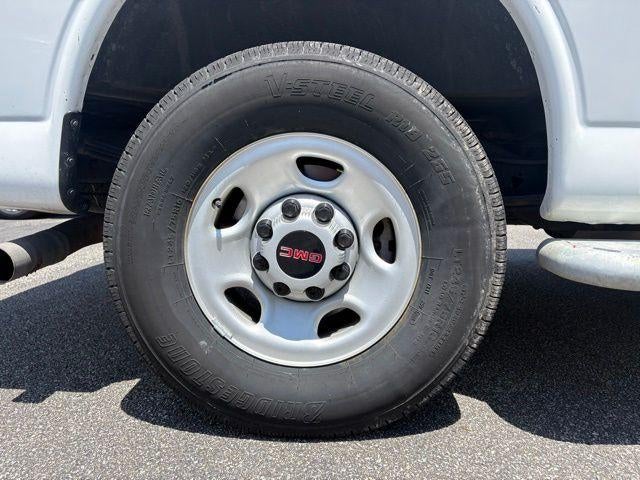 2024 GMC Savana Cargo 2500 Base