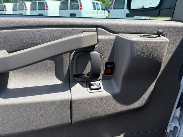 2024 GMC Savana Cargo 2500 Base