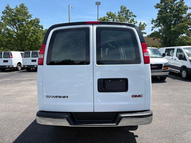 2024 GMC Savana Cargo 2500 Base