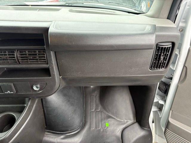 2024 GMC Savana Cargo 2500 Base