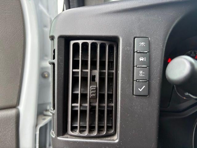 2024 GMC Savana Cargo 2500 Base