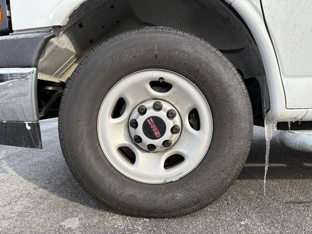 2024 GMC Savana Cargo 2500 Base