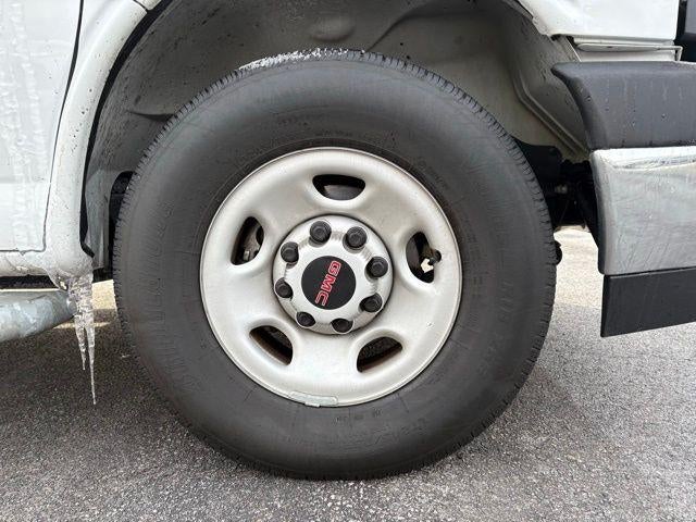 2024 GMC Savana Cargo 2500 Base
