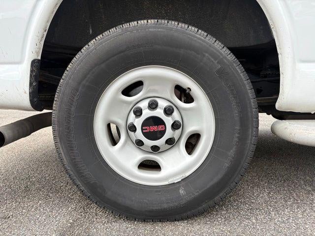 2024 GMC Savana Cargo 2500 Base
