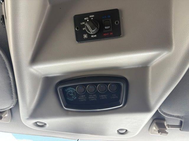 2024 GMC Savana Cargo 2500 Base