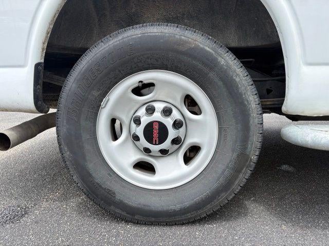 2024 GMC Savana Cargo 2500 Base