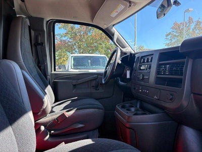 2025 GMC Savana Cargo Base