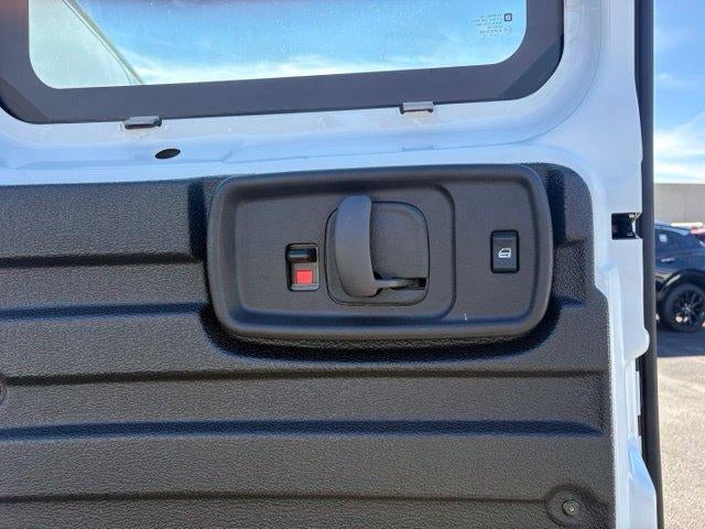 2025 GMC Savana Cargo Base