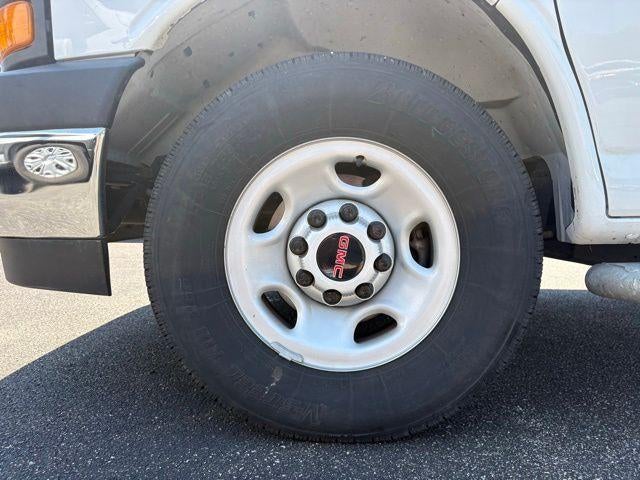 2024 GMC Savana Cargo 2500 Base