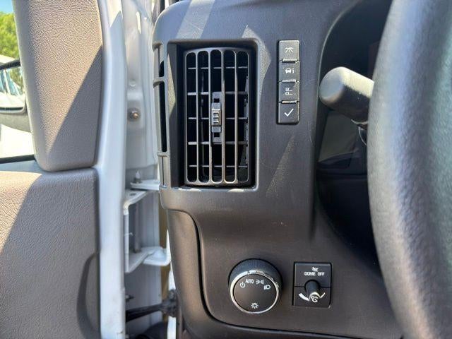 2024 GMC Savana Cargo 2500 Base