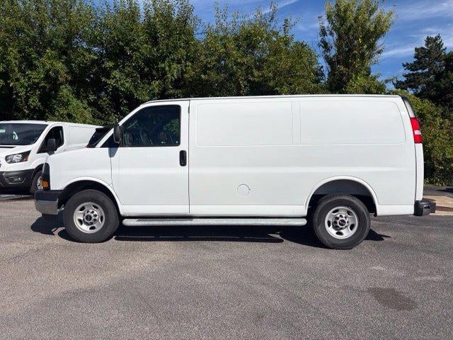 2025 GMC Savana Cargo Base