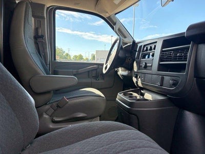 2025 GMC Savana Cargo Base