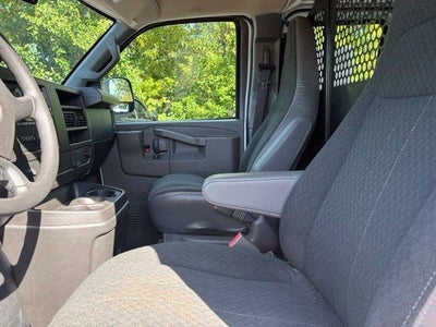 2025 GMC Savana Cargo Base