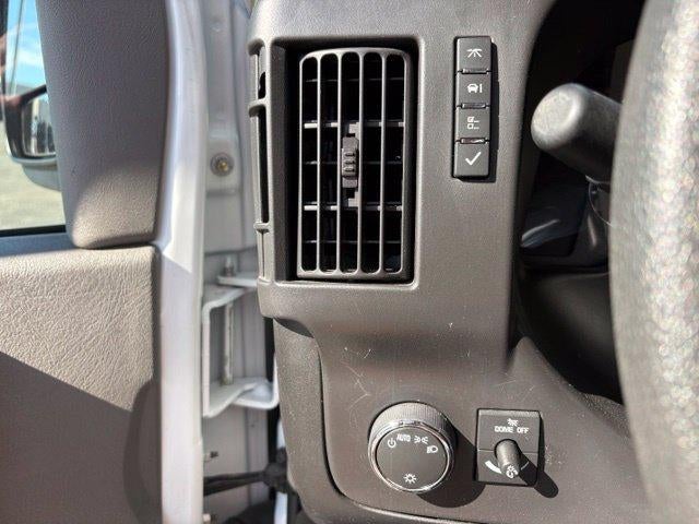 2025 GMC Savana Cargo Base