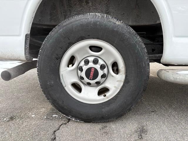 2024 GMC Savana Cargo 2500 Base