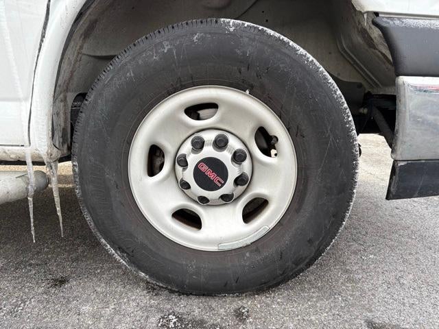 2024 GMC Savana Cargo 2500 Base