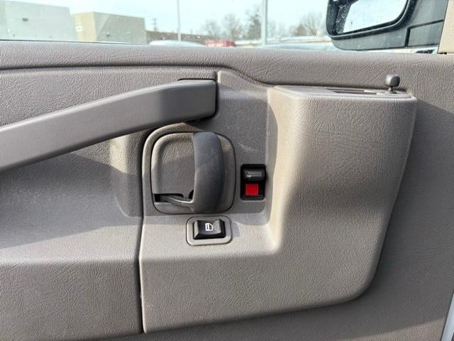 2024 GMC Savana Cargo 2500 Base