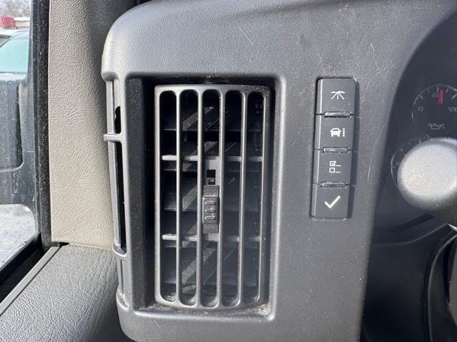 2024 GMC Savana Cargo 2500 Base