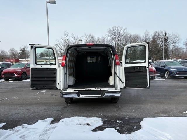 2024 GMC Savana Cargo 2500 Base