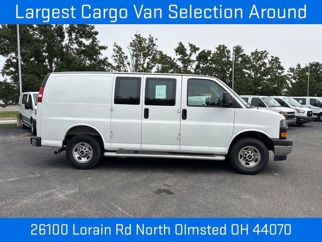 2025 GMC Savana Cargo Base