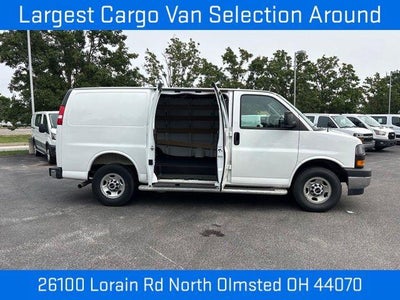 2025 GMC Savana Cargo Base