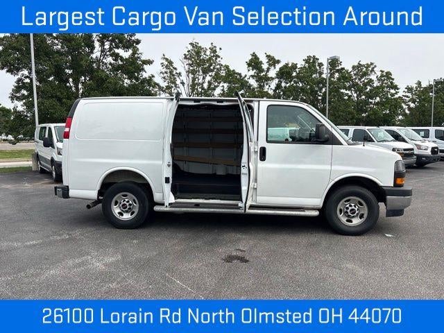 2025 GMC Savana Cargo Base