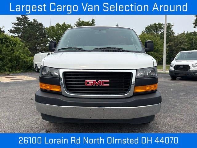 2025 GMC Savana Cargo Base