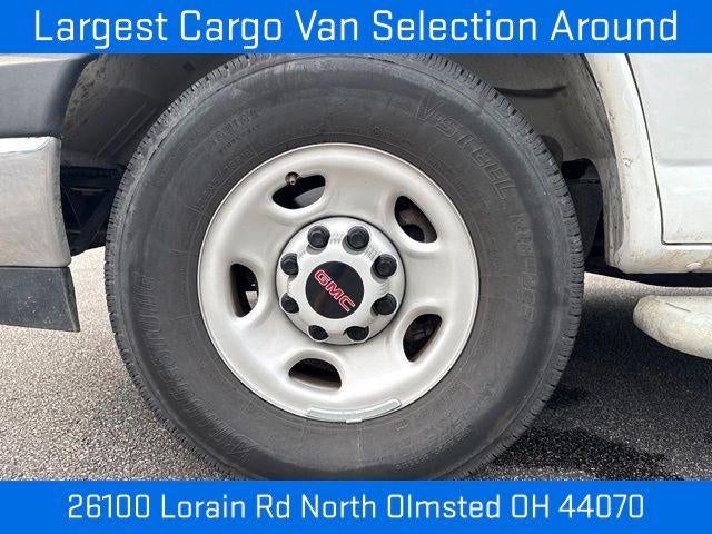 2025 GMC Savana Cargo Base
