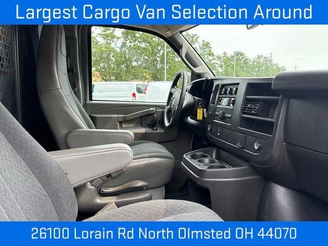 2025 GMC Savana Cargo Base