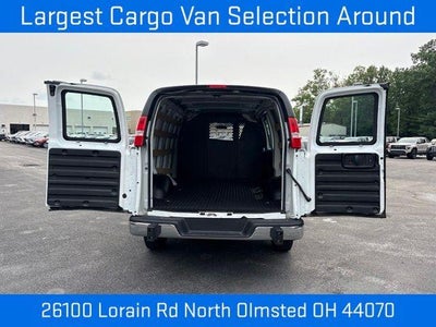 2025 GMC Savana Cargo Base