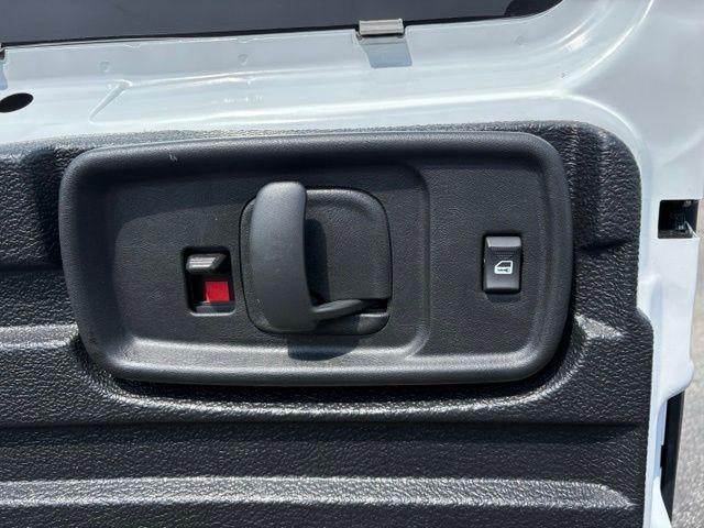 2025 GMC Savana Cargo Base