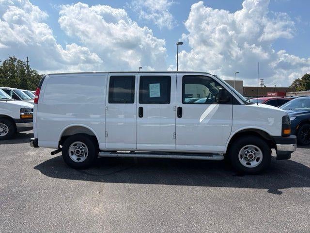 2025 GMC Savana Cargo Base