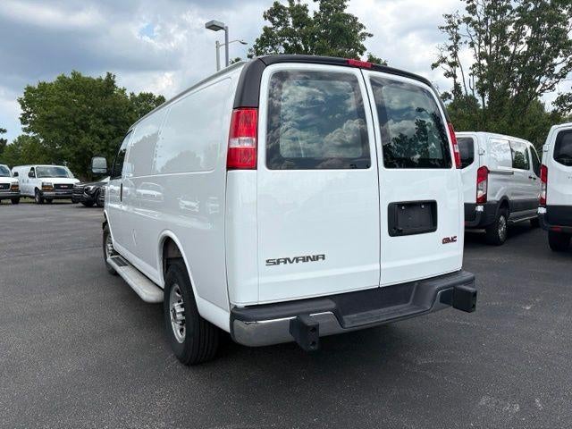 2025 GMC Savana Cargo Base