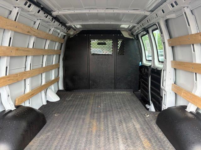 2025 GMC Savana Cargo Base