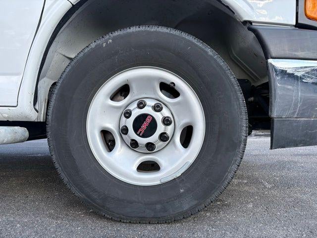 2024 GMC Savana Cargo 2500 Base