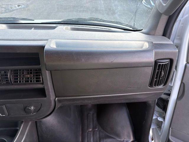 2024 GMC Savana Cargo 2500 Base