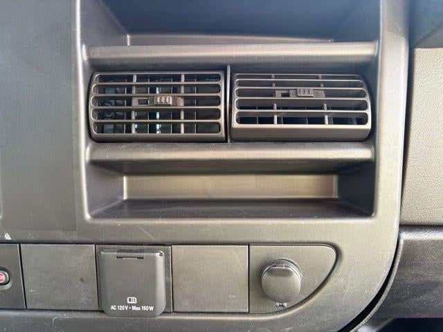 2024 GMC Savana Cargo 2500 Base