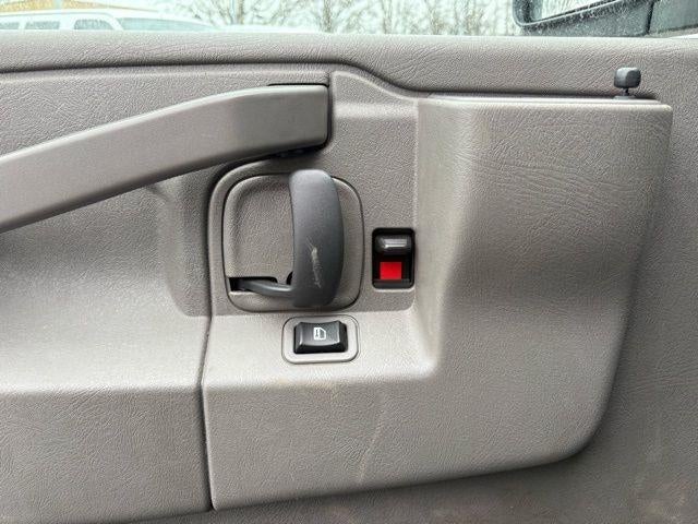 2024 GMC Savana Cargo 2500 Base