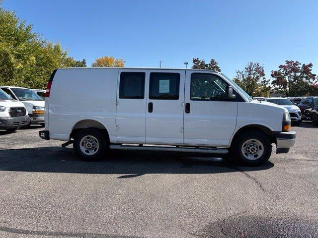 2025 GMC Savana Cargo Base