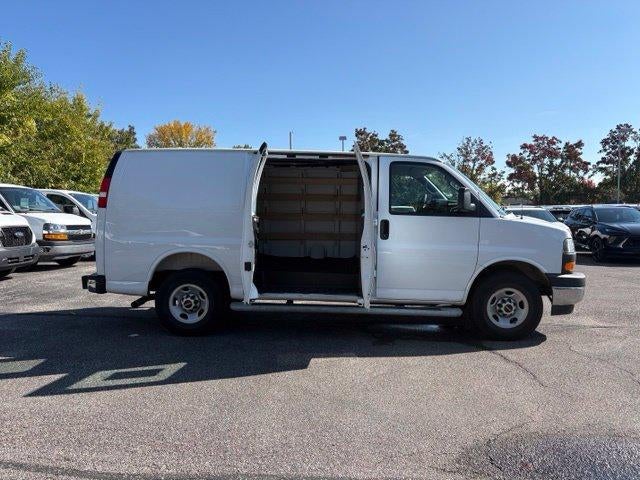 2025 GMC Savana Cargo Base