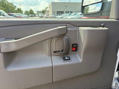 2025 GMC Savana Cargo Base