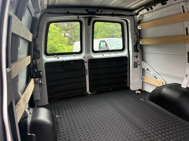 2025 GMC Savana Cargo Base