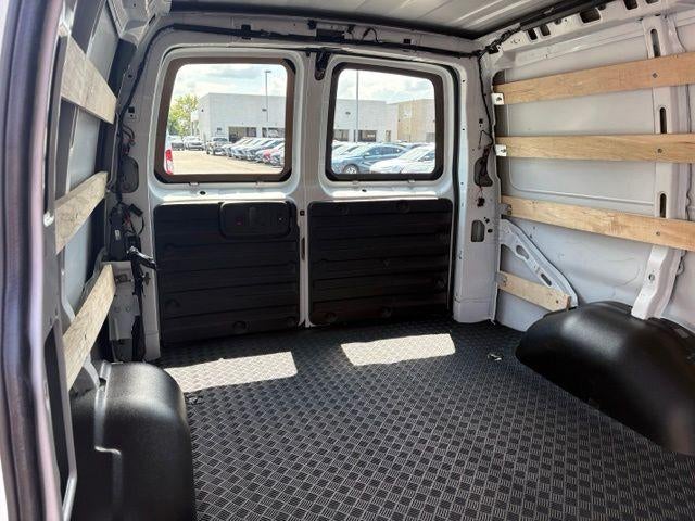 2025 GMC Savana Cargo Base