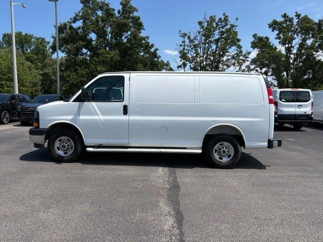 2025 GMC Savana Cargo Base