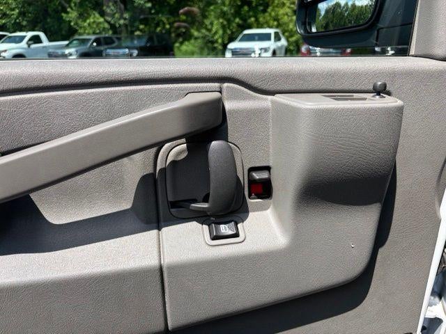 2025 GMC Savana Cargo Base